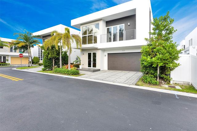 7535 NW 98th Ave 7535, Doral, FL 33178