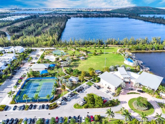 7535 NW 98th Ave 7535, Doral, FL 33178