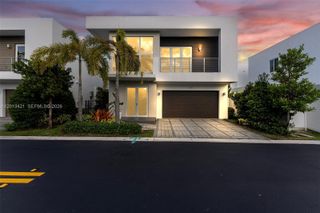 7535 NW 98th Ave 7535, Doral, FL 33178