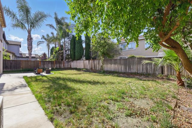 2342 Winchester Loop, Discovery Bay, CA 94505