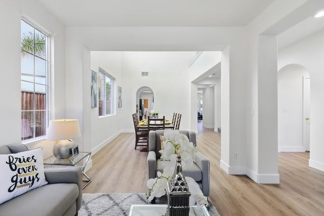 2342 Winchester Loop, Discovery Bay, CA 94505