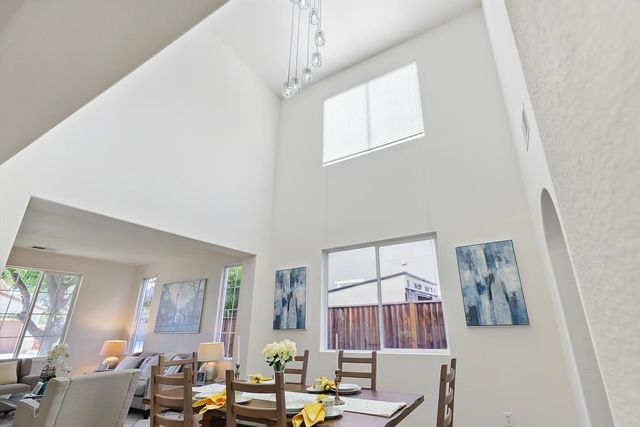 2342 Winchester Loop, Discovery Bay, CA 94505