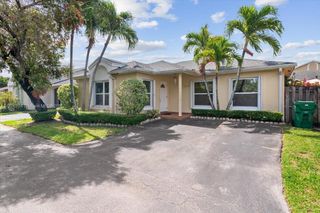 10120 NW 57th Street, Doral, FL 33178