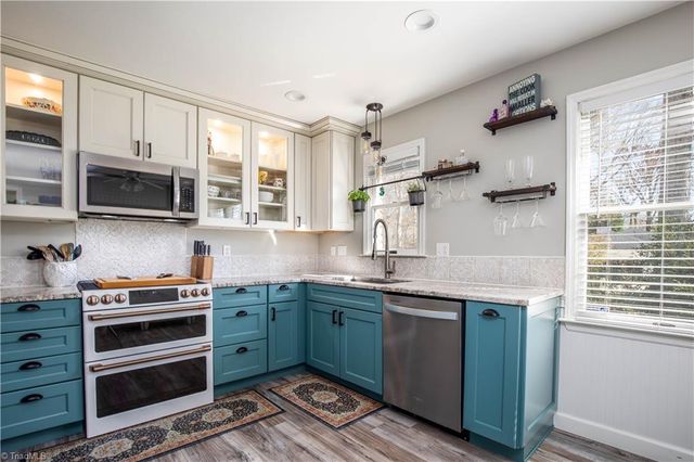 5309 Brittainywood Road, Kernersville, NC 27284