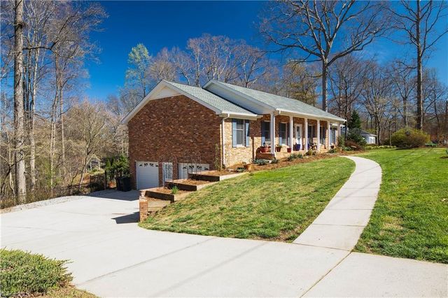 5309 Brittainywood Road, Kernersville, NC 27284