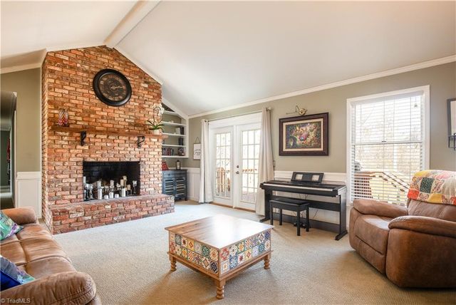 5309 Brittainywood Road, Kernersville, NC 27284