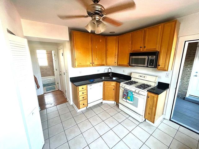 3043 N Laramie Avenue 2, Chicago, IL 60641