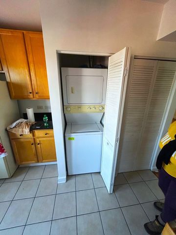 3043 N Laramie Avenue 2, Chicago, IL 60641