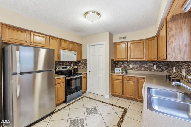 8 Cilantro Court, Durham, NC 27713