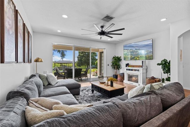 720 BAREFOOT BAY LOOP, Groveland, FL 34736