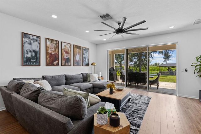720 BAREFOOT BAY LOOP, Groveland, FL 34736