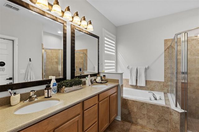 720 BAREFOOT BAY LOOP, Groveland, FL 34736