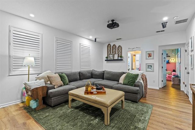 720 BAREFOOT BAY LOOP, Groveland, FL 34736
