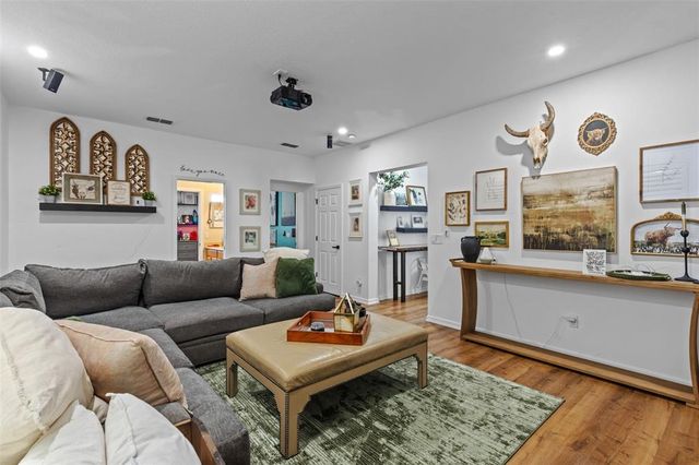 720 BAREFOOT BAY LOOP, Groveland, FL 34736