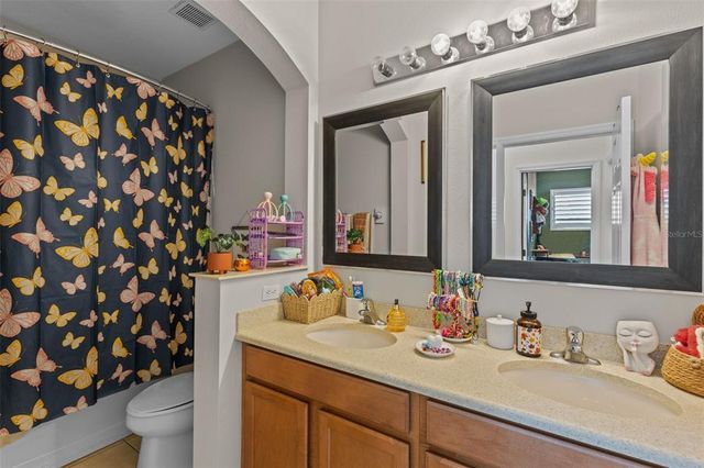 720 BAREFOOT BAY LOOP, Groveland, FL 34736