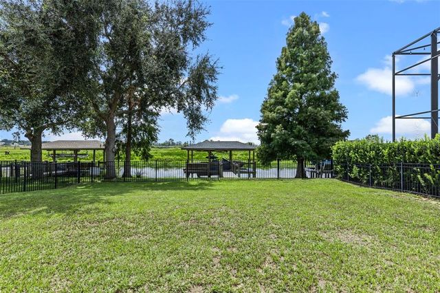 720 BAREFOOT BAY LOOP, Groveland, FL 34736