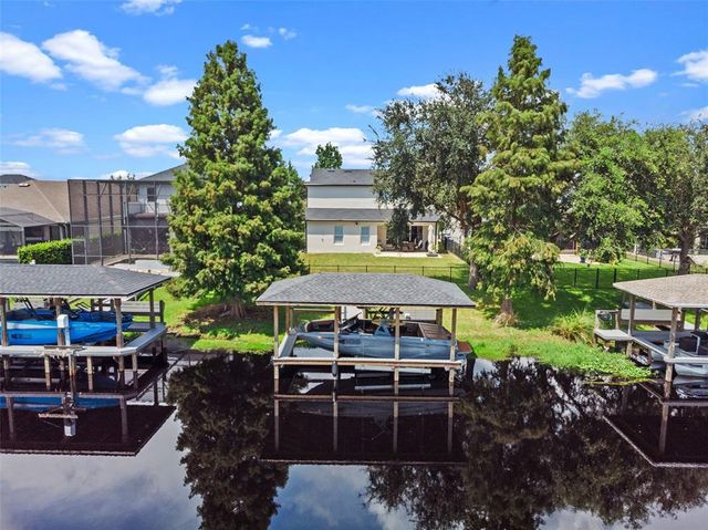 720 BAREFOOT BAY LOOP, Groveland, FL 34736