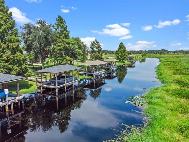 720 BAREFOOT BAY LOOP, Groveland, FL 34736