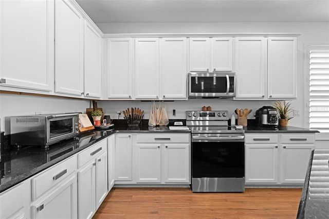720 BAREFOOT BAY LOOP, Groveland, FL 34736