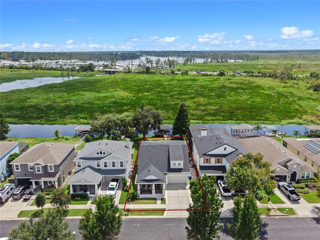 720 BAREFOOT BAY LOOP, Groveland, FL 34736