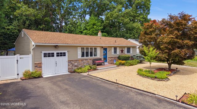 284 Sky Manor Boulevard, Brick, NJ 08723