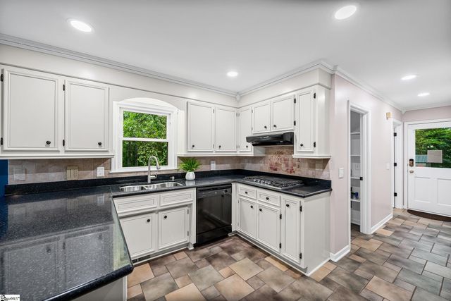 30 Tugaloo Bluff Road, Travelers Rest, SC 29690