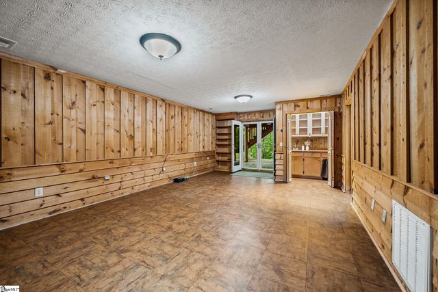 30 Tugaloo Bluff Road, Travelers Rest, SC 29690