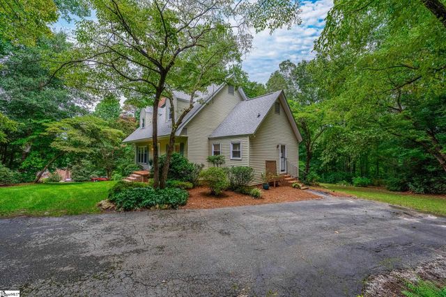 30 Tugaloo Bluff Road, Travelers Rest, SC 29690
