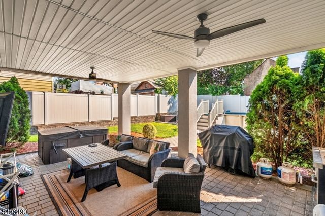 12 Washington Pl, Garfield City, NJ 07026