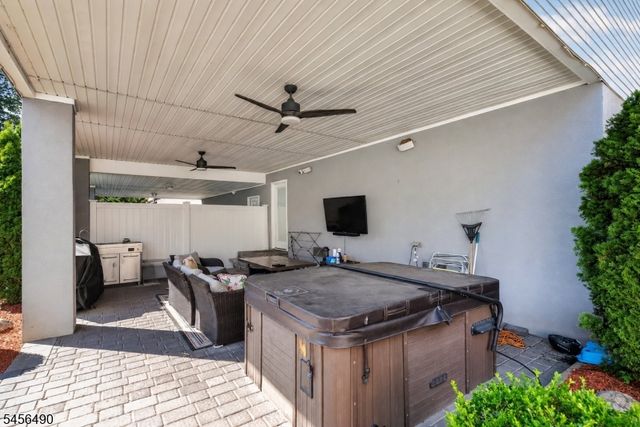 12 Washington Pl, Garfield City, NJ 07026