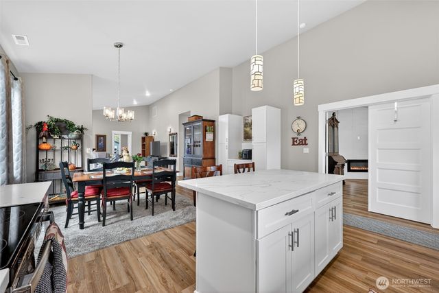 2110 Hawks View Lane, Winlock, WA 98596