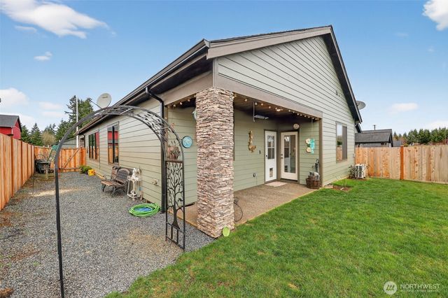 2110 Hawks View Lane, Winlock, WA 98596