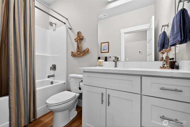 2110 Hawks View Lane, Winlock, WA 98596