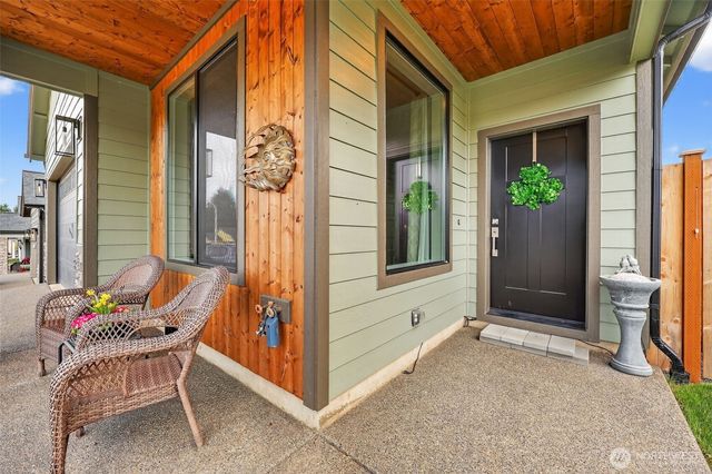 2110 Hawks View Lane, Winlock, WA 98596