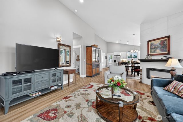 2110 Hawks View Lane, Winlock, WA 98596