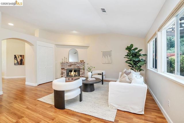 54 Janin Pl, Pleasant Hill, CA 94523