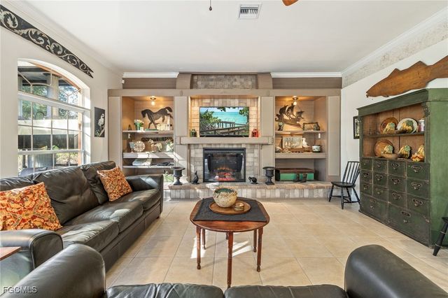 22912 Dayflower LN, Alva, FL 33920