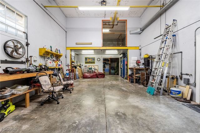 22912 Dayflower LN, Alva, FL 33920