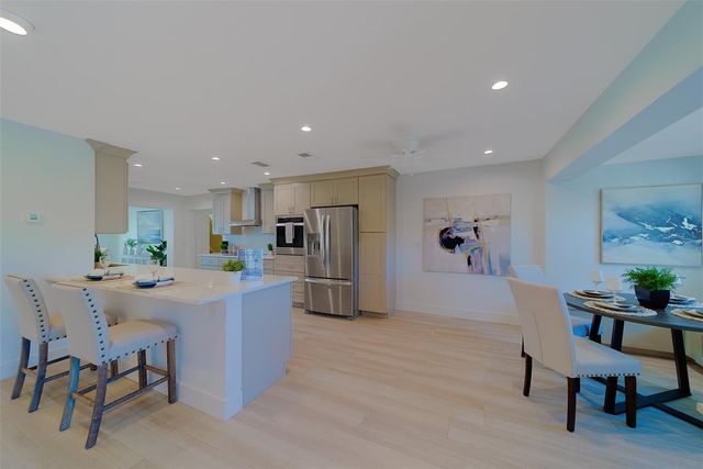 207 MIDWAY ISLAND, Clearwater Beach, FL 33767