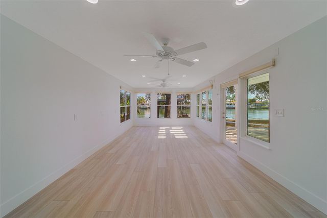 207 MIDWAY ISLAND, Clearwater Beach, FL 33767