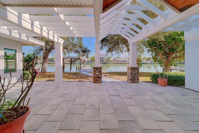 207 MIDWAY ISLAND, Clearwater Beach, FL 33767