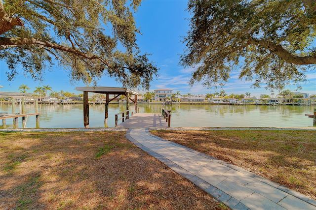 207 MIDWAY ISLAND, Clearwater Beach, FL 33767