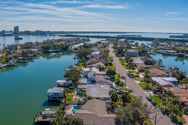 207 MIDWAY ISLAND, Clearwater Beach, FL 33767