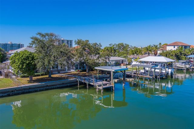 207 MIDWAY ISLAND, Clearwater Beach, FL 33767