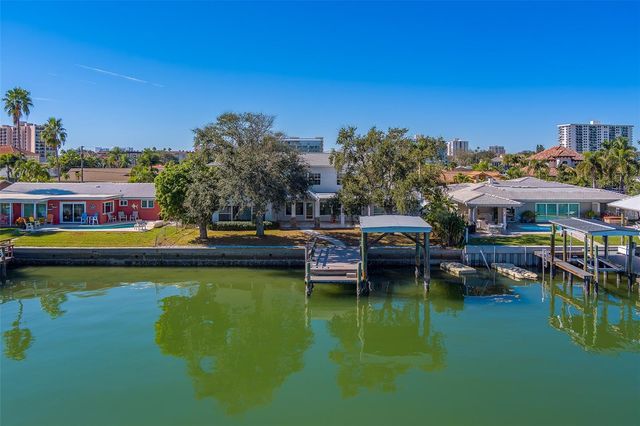 207 MIDWAY ISLAND, Clearwater Beach, FL 33767