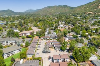 419 NE SIlverwood Place, Grants Pass, OR 97526