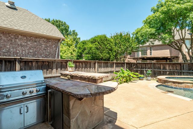 1511 Hunters Creek Drive, Mckinney, TX 75072