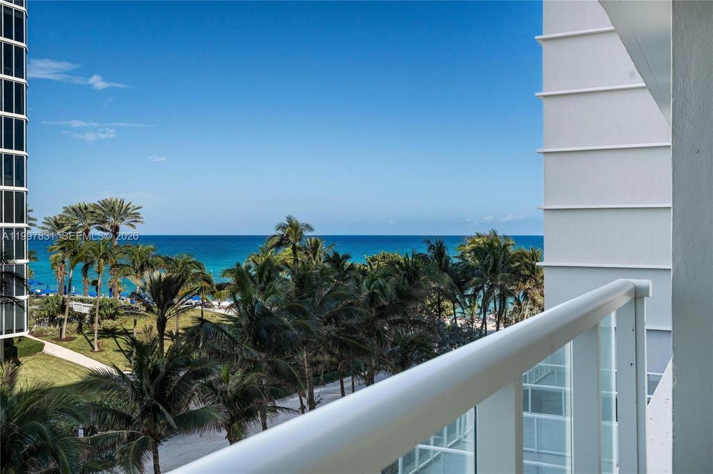 19201 Collins Avenue 324, Sunny Isles Beach, FL 33160