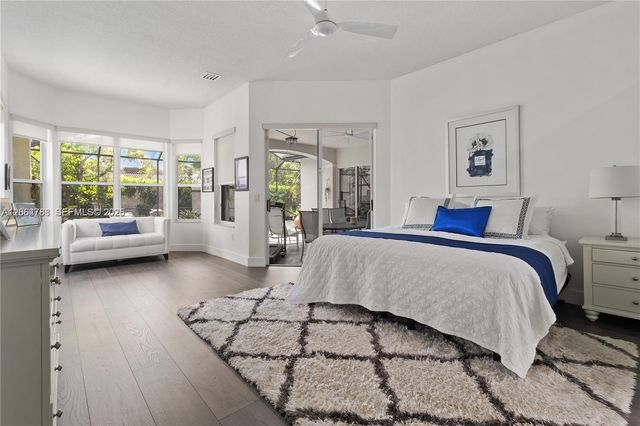 1046 SW 159th Way, Pembroke Pines, FL 33027