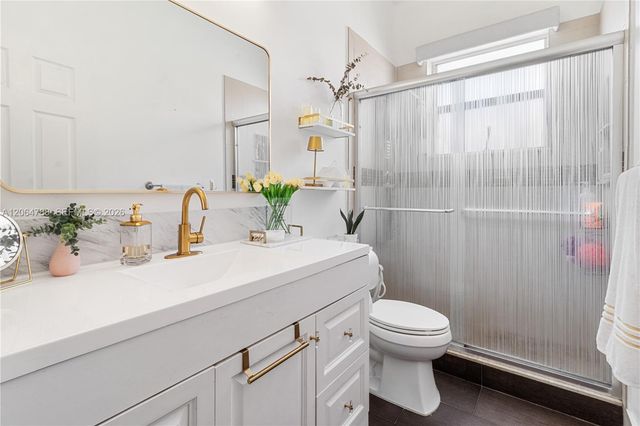 1046 SW 159th Way, Pembroke Pines, FL 33027